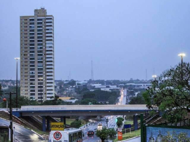 Após tempestade, 2ª-feira amanhece com chuva e mínima de 13ºC em MS