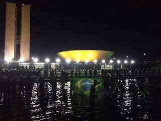 Protesto em Brasília na noite desta quinta-feira (Foto: Reprodução / Correio Braziliense)