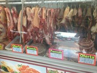 Açougue faz ofertas de carne e preços caem até 13%. (Foto: Richelieu de Carlo)