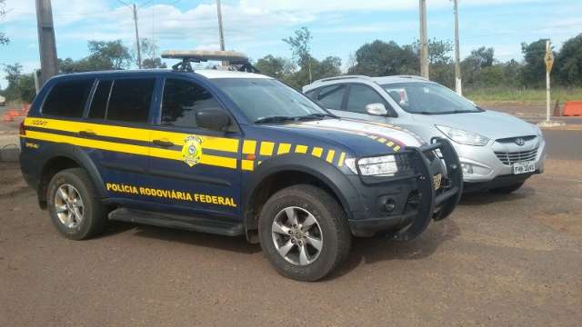 PRF recupera carro de luxo roubado e clonado 
