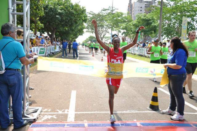  Queniana Eunice Kirwa &eacute; tricampe&atilde; da Meia-Maratona Volta das Na&ccedil;&otilde;es 