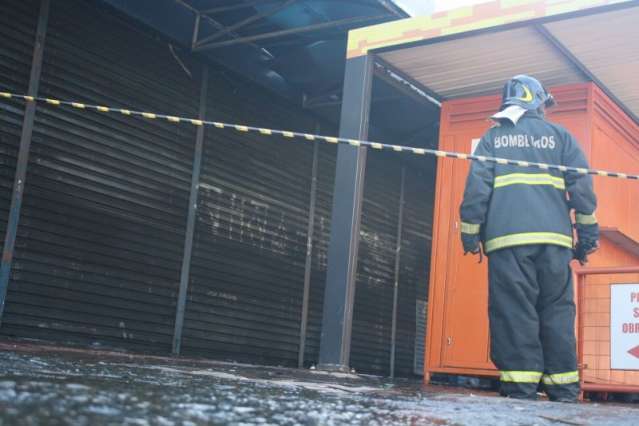 Pol&iacute;cia abre inqu&eacute;rito para investigar inc&ecirc;ndio que destruiu Planeta Real