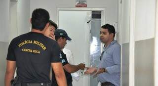 Bruno Wiliam foi levado para a Delegacia de Polícia Civil de Costa Rica. (Foto:Luciana Aguiar/Costa Rica Em Foco)