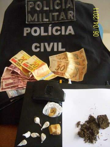 Homem &eacute; preso com crack e maconha na cueca em Aparecida do Taboado