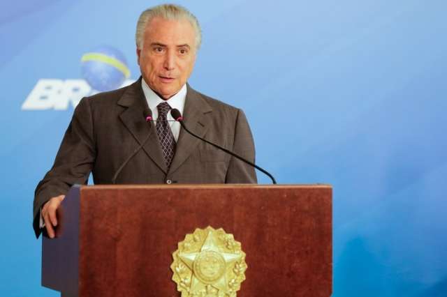 Temer anuncia que juros do cart&atilde;o de cr&eacute;dito ser&atilde;o reduzidos pela metade