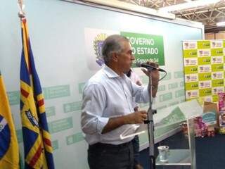 Governador Reinaldo Azambuja (PSDB) durante agenda pública na Governadoria (Foto: Leonardo Rocha)