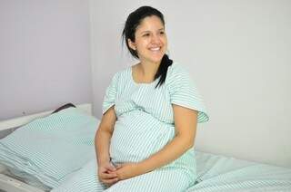 Solange Vasconcelos não planejou, mas queria que a filha nascesse no dia 12. (Foto: Luciano Muta)