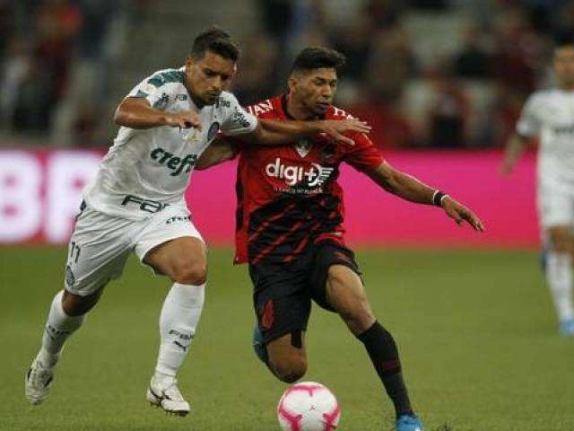 Em jogo acirrado, Athetico-PR e Palmeiras empatam em 1 a 1