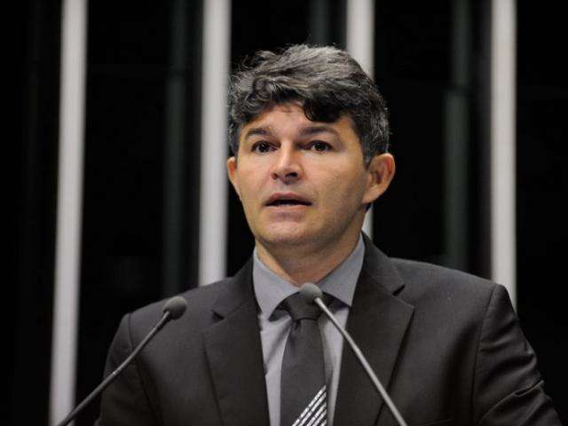 Senador do MT cita &#039;policiofobia&#039; e diz que Coreia mereceria uma medalha