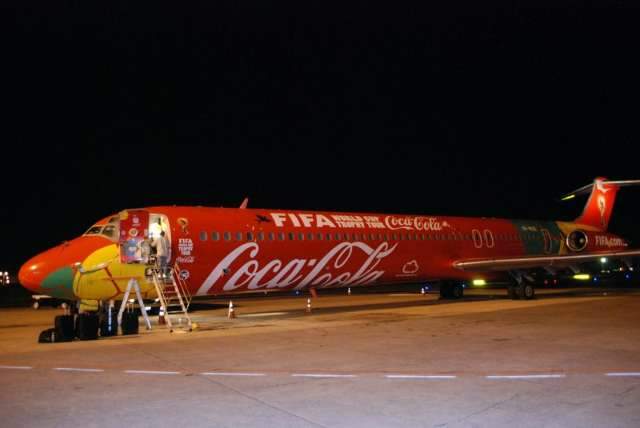 Ta&ccedil;a da Copa est&aacute; em Campo Grande para &quot;dia de descanso&quot;