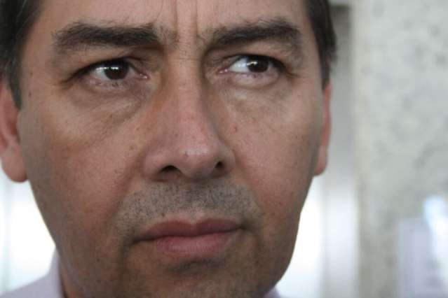 Bernal &ldquo;cutuca&rdquo; Delc&iacute;dio e diz que pode apoiar at&eacute; Nelsinho em 2014