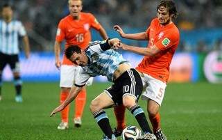 Caçado Messi pouco apareceu no tempo normal e prorrogação (Foto: Getty Images  / Fifa)