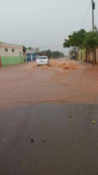 rua Galeão esquina com Av graça aranha(Foto: Direto das Ruas)