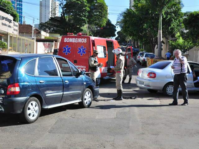  Motorista n&atilde;o respeita preferencial e provoca acidente no centro da Capital 