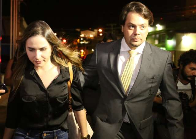 Enfermeira de setor onde 3 morreram diz que manipulava medicamentos