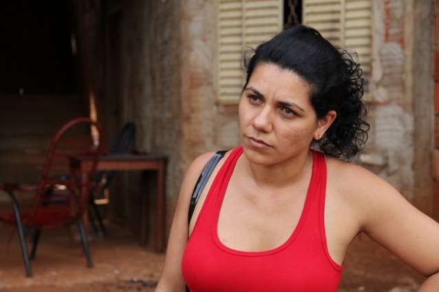 MPE vai investigar abandono de pr&eacute;dio invadido por seis fam&iacute;lias