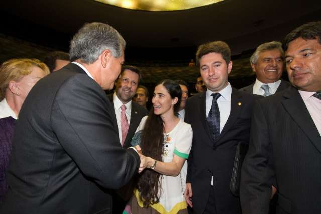 Reinaldo Azambuja conversa com blogueira cubana Yoani S&aacute;nchez