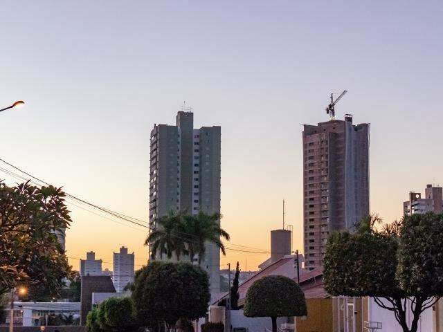 Semana come&ccedil;a com c&eacute;u claro e calor de 33&deg;C em Mato Grosso do Sul