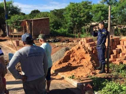 Invasores desafiam Prefeitura e reconstroem casas no Montevideu