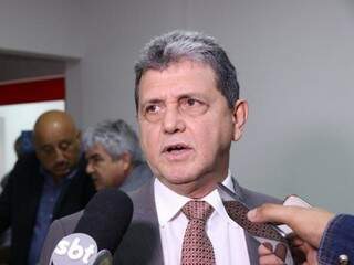 Presidente da Câmara, vereador João Rocha (PSDB), durante entrevista (Foto: Henrique Kawaminami)