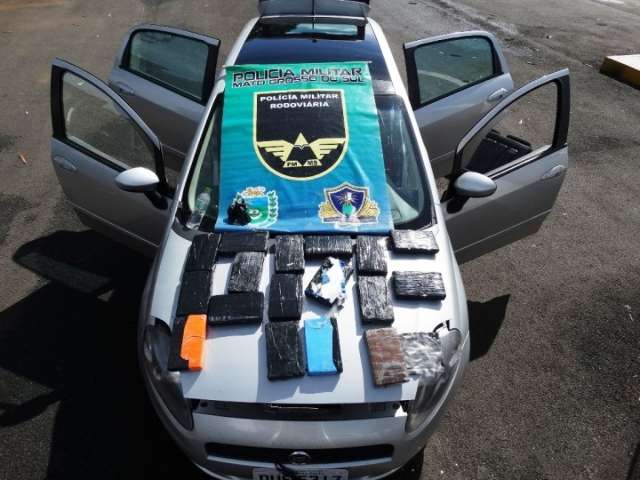 Pol&iacute;cia apreende 18,5 quilos de coca&iacute;na na MS-156