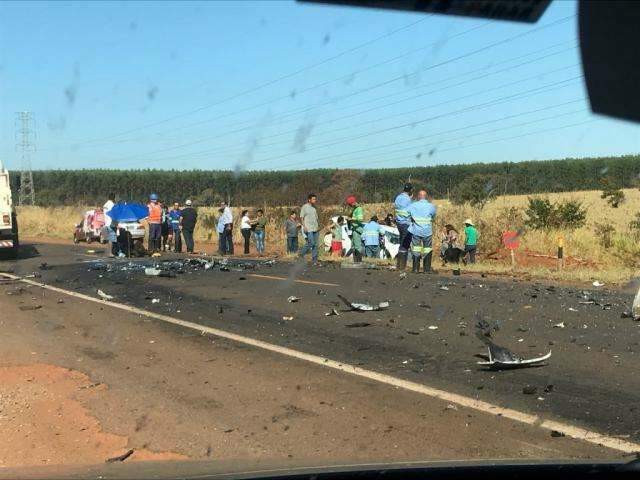 Crian&ccedil;a morta em acidente entre carro e &ocirc;nibus na BR-262 tinha 12 anos