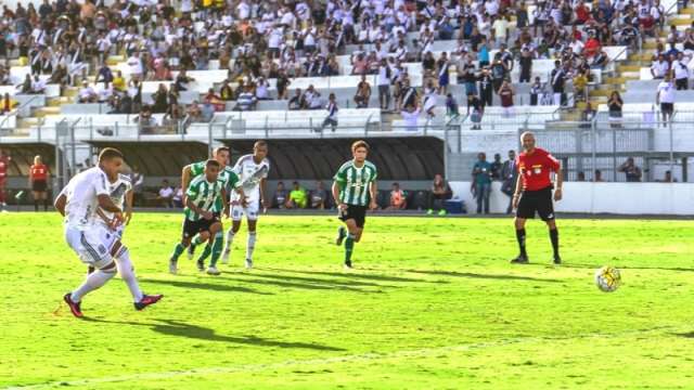 Ponte vence por 2 a 0 o Coritiba e alcan&ccedil;a a sua melhor campanha em campeonatos