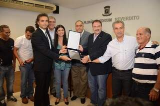 Reinaldo e Rose participaram de entrega de título ao cônsul do Líbano (Fotos: Divulgação/Jessica Barbosa/PSDBMS)