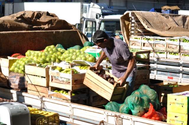 Hortifruti fica mais caro na 2&ordf; feira caso protesto de caminhoneiros continue