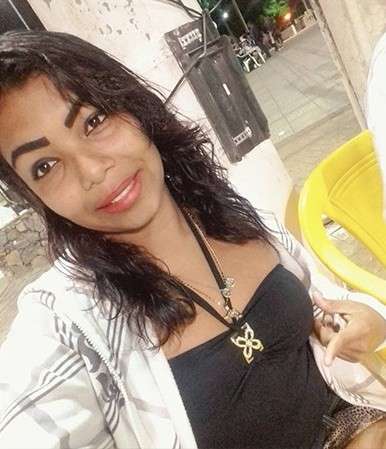 Adolescente se entrega ap&oacute;s matar jovem a facadas em escadaria