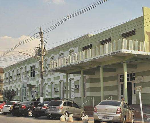 Juiz suspende leil&atilde;o e prefeitura paga R$ 400 mil para desapropriar hospital