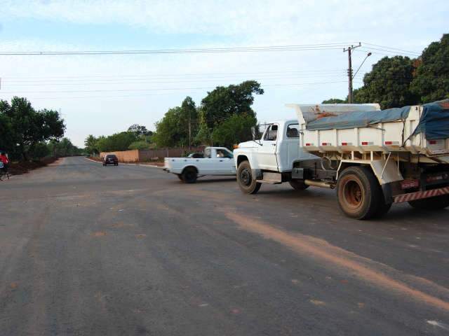  Acidente entre &ocirc;nibus coletivo e furg&atilde;o deixa dois feridos no Tijuca