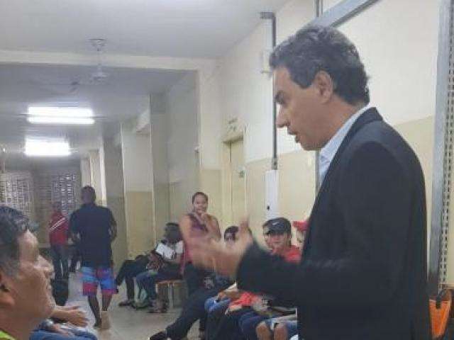 Em nova 'batida' surpresa, prefeito faz visita em quatro unidades de saúde 