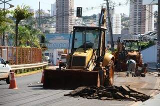 Na Avenida Afonso Pena, em frente ao MPF, trabalhos serão retomados (Foto: Marcos Ermínio) 