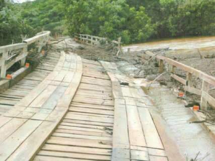 Governo dispensa licitação para obras de 16 pontes de concreto orçadas em R$ 9 milhões