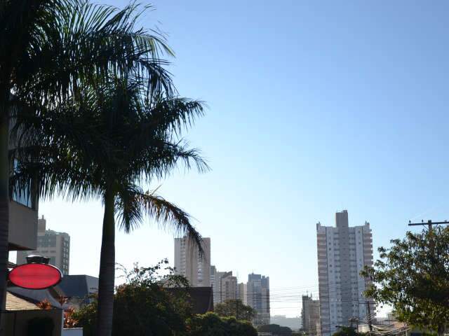  Apesar do c&eacute;u claro, o frio continua e quinta-feira amanhece com 9&deg;C 