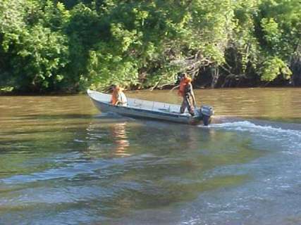 Duas semanas antes da Piracema, rios cheios afastam pescadores