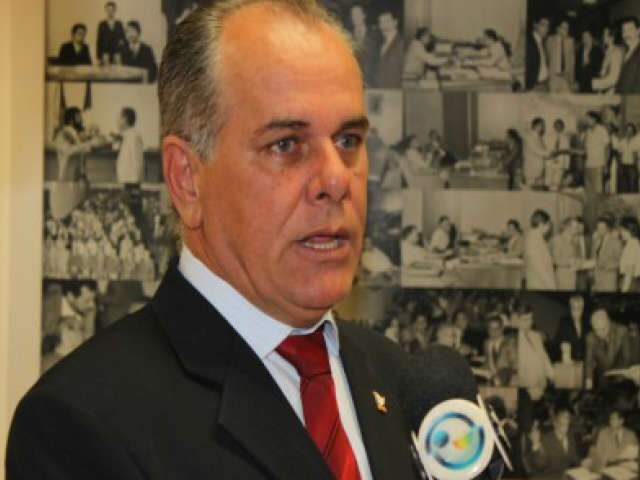  Ainda em negocia&ccedil;&atilde;o, PSB sinaliza aproxima&ccedil;&atilde;o com Reinaldo Azambuja