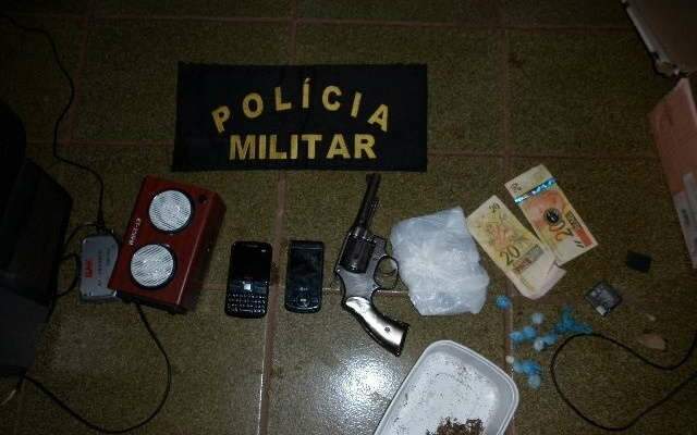  Pol&iacute;cia fecha boca de fumo comandada por adolescentes em Nova Andradina