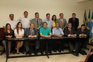 PMDB levou parlamentares e aliados a apoiar o governador eleito, Reinaldo Azambuja (Foto: Marcos Ermínio)