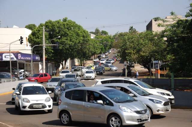 Na volta do feriad&atilde;o, motoristas enfrentam congestionamento
