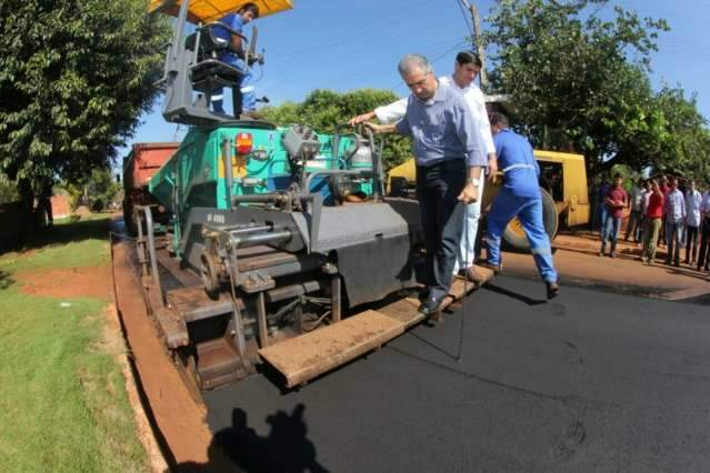 Governador lan&ccedil;a obras de R$ 14,4 milh&otilde;es no interior do Estado