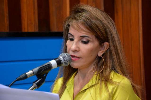 Deputada &eacute; diagnosticada com aneurisma e passar&aacute; por cirurgia em SP