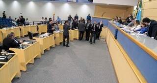 Vereadores aprovaram a convocação de dois secretários municipais a prestarem esclarecimentos na Câmara Municipal (Foto: Divulgação/Izaias Medeiros)
