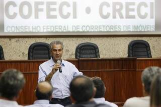 Reinaldo quer desburocratizar para promover desenvolvimento do setor habitacional (Foto: Divulgação/Alexandre C. Mota) 