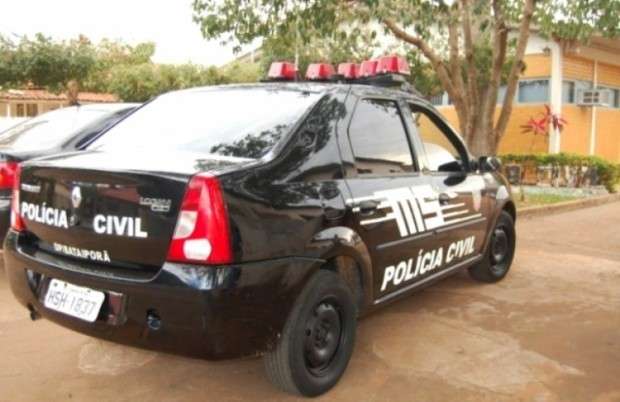 Ladr&otilde;es arrombam e furtam carne e dinheiro de a&ccedil;ougue