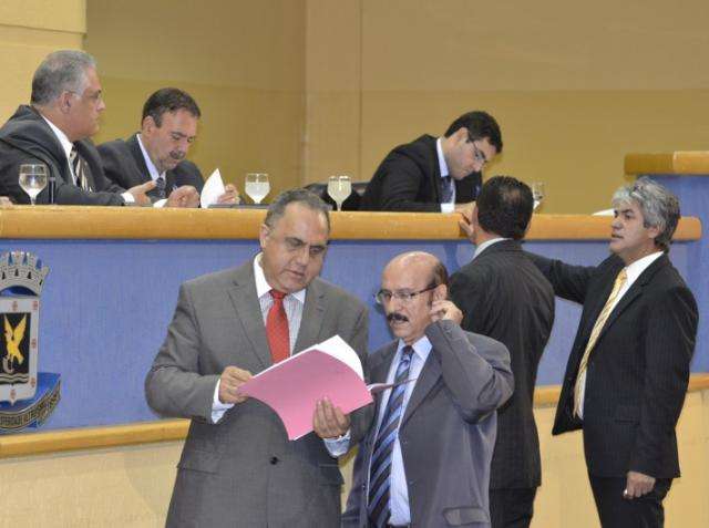 C&acirc;mara ainda aguarda projeto que traz valores do IPTU 2013