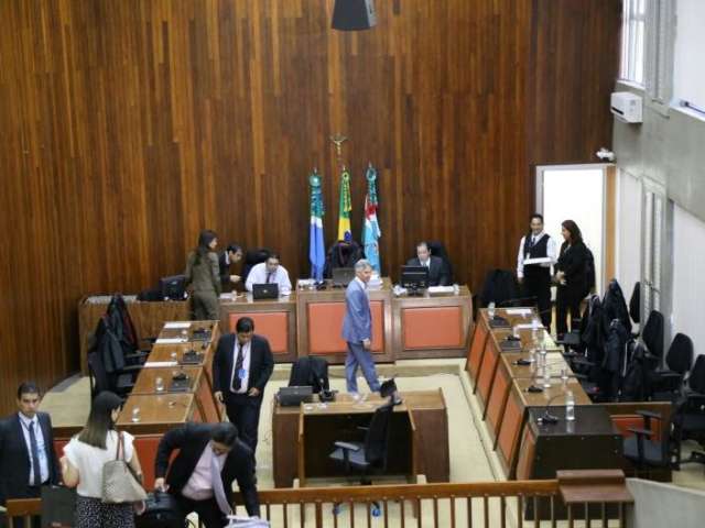 Olarte &eacute; dispensado a pedido e n&atilde;o ficar&aacute; frente a frente com Bernal