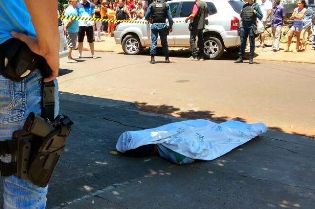  Homem morto com tiro nas costas no Jardim Rasslem tinha 31 anos 