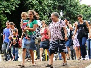 Moradores do bairro Guanandi participaram da atividade militar. (Foto: Divulgação)